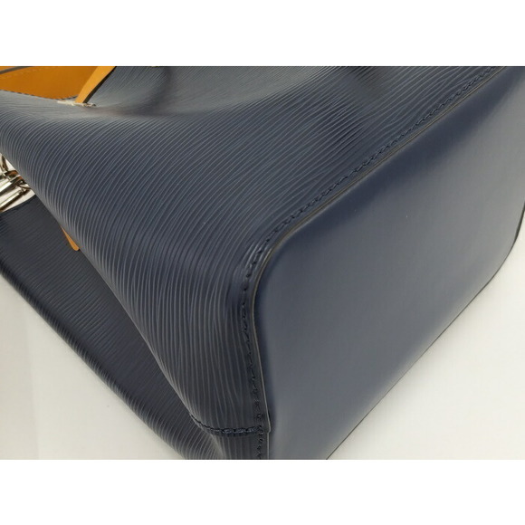 Louis Vuitton NeoNoe Andigo Saffron Epi Shoulder Bag - Picture 3 of 8